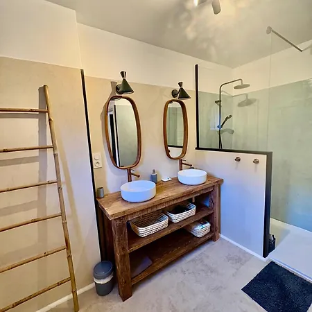 Belle Provencale Avec Piscine Privee